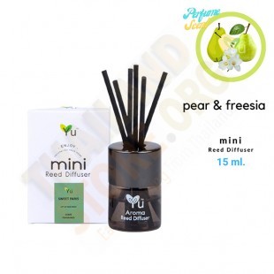 Pear & Freesia Aromatherapy Reed Diffuser (Ya) -  15 ml.